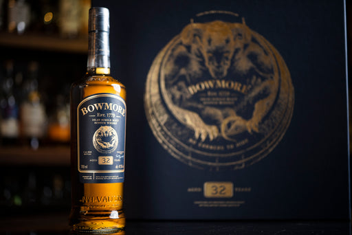 Bowmore 32 Years Old - No Corners To Hide